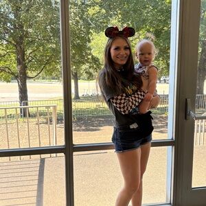 Meet your Posher, Carra